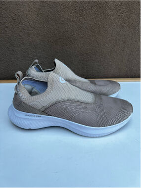 Cole Haan ZeroGrand Motion 360 Sneakers Size 9 Beige Tan Slip On Stretch Comfort